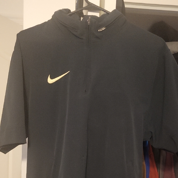 Nike Black Shirt with Gold Logo - Picture 1 of 4